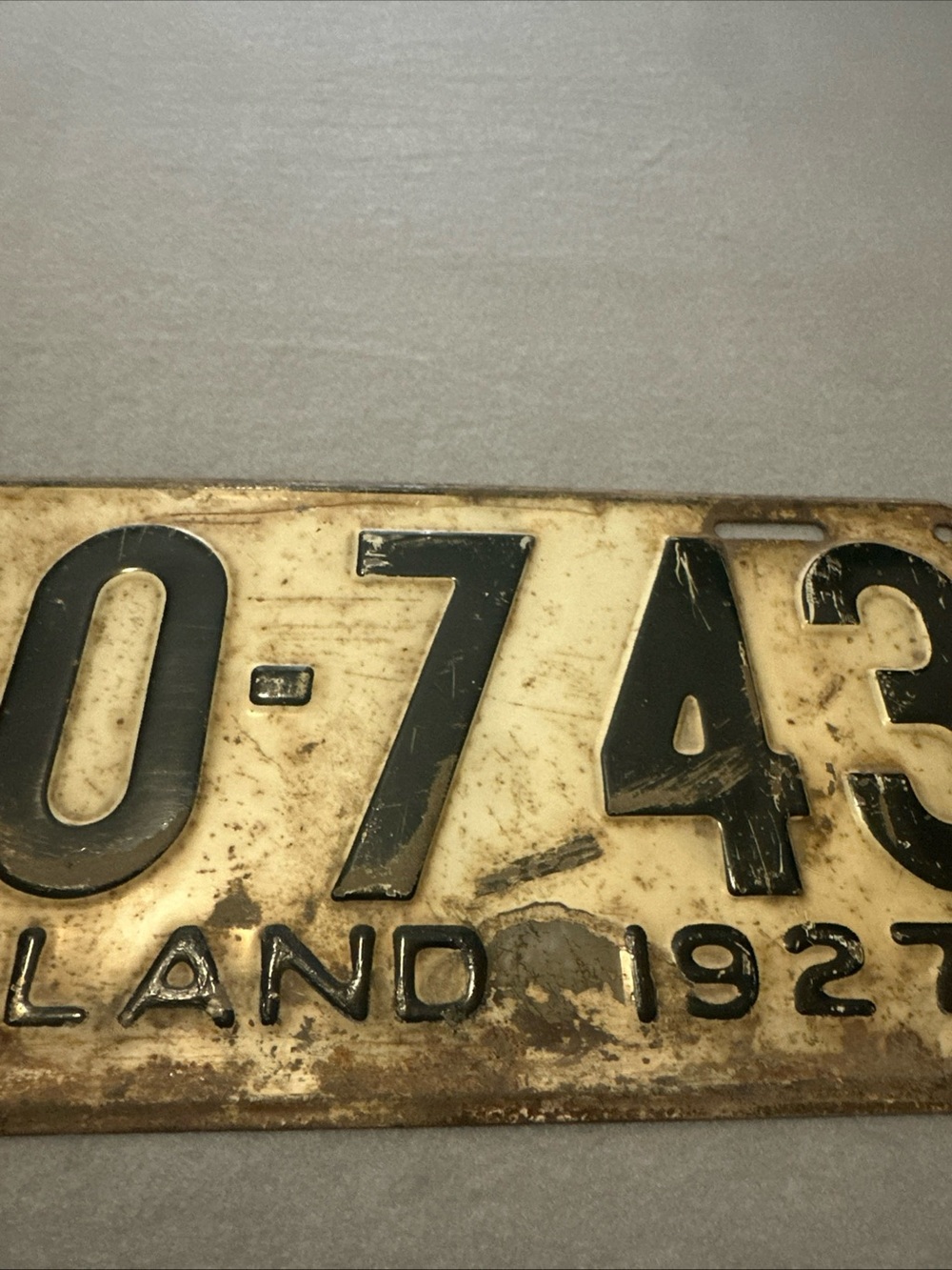 Vintage 1927 Maryland License Plate - Cream and Black - Picture 3 of 7